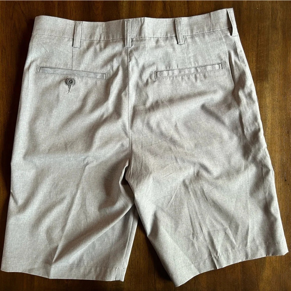 NWOT PGA Tour golf shorts - Picture 3 of 3